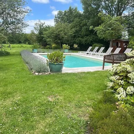 Maison Normande + Piscine Chauffee - 9 Personnes Дом отдыха